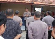 Latihan Menembak, Kapolres Pamekasan Tekankan Pentingnya Kesiapan Anggota Dilapangan