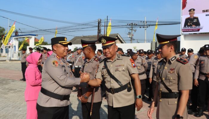 Kapolres Pamekasan Pimpin Sertijab Kapolsek dan Kasihumas Polres Pamekasan