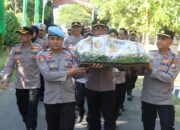 HUT TNI Ke-80, Kapolres Pamekasan Berikan Kejutan Kepada Dandim 0826 Pamekasan