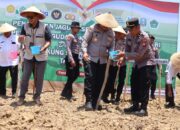 Polres Pamekasan Gelar Penanaman Jagung Serentak Kurtal IV, Siap Dukung Penuh Program Pemerintah