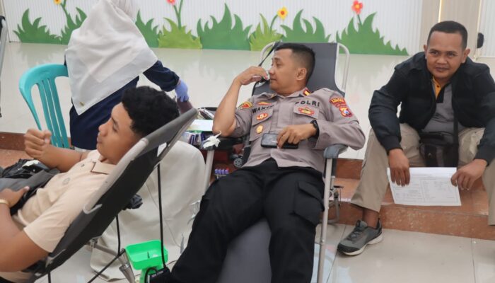 Sambut HUT Humas Polri Ke-74, Polres Pamekasan Gelar Donor Darah