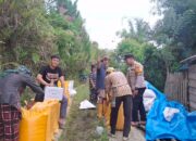 Polsek Mamasa Kawal Persiapan Pengiriman Jagung Petani Desa Balla Timur ke Bulog Polewali Mandar